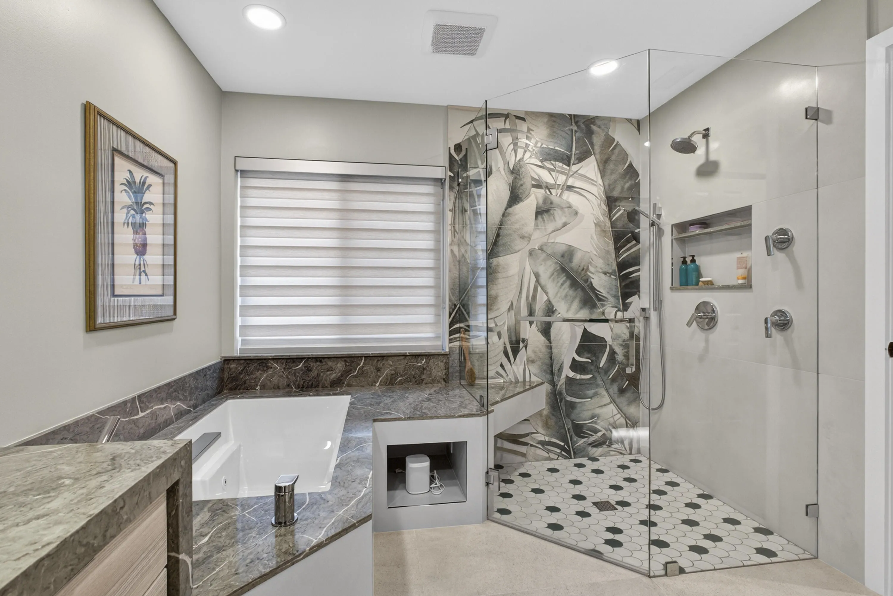 V1 22 Primary Bath 3 39-print-BS1A6146
