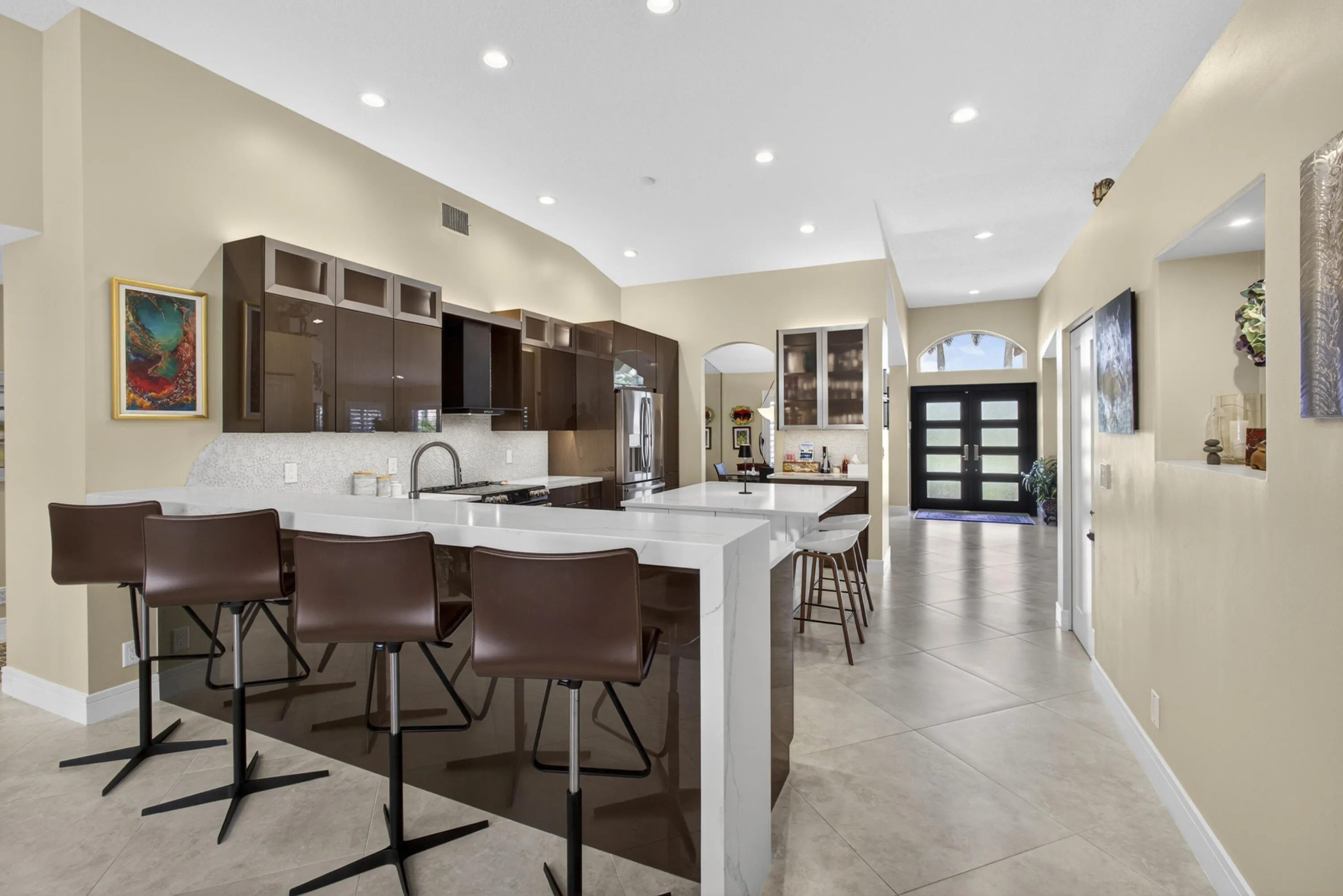 V1 15 Kitchen to Front Door 25-print-BS1
