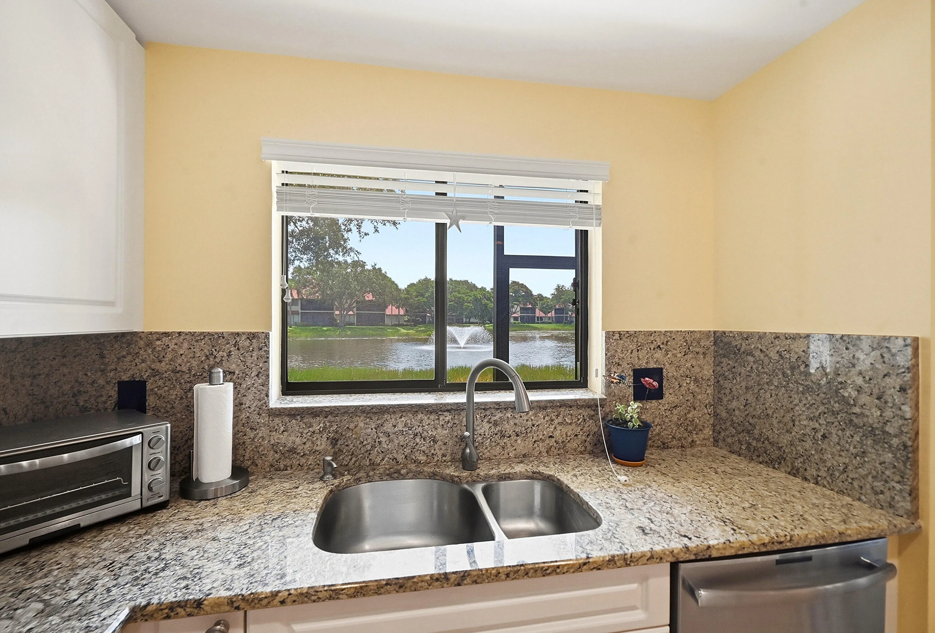 22 Fountain View from K Sink