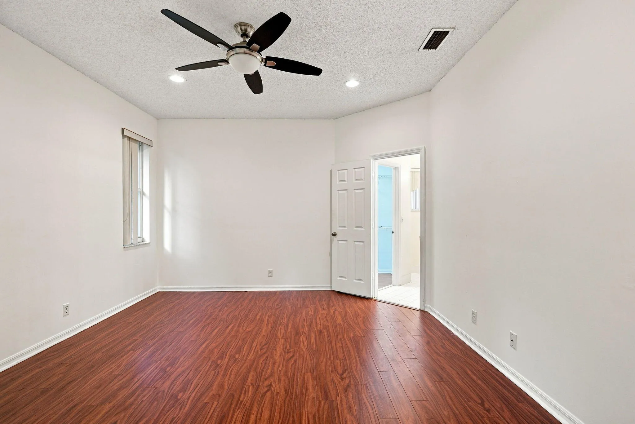 21-web-or-mls-DSC07115
