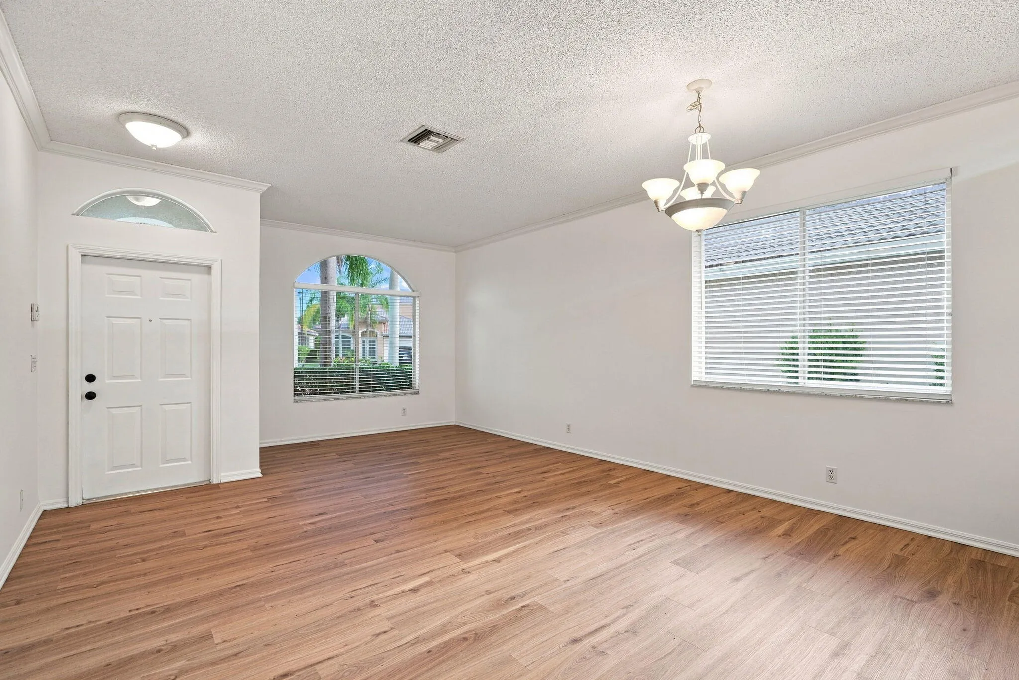 8-web-or-mls-DSC07076