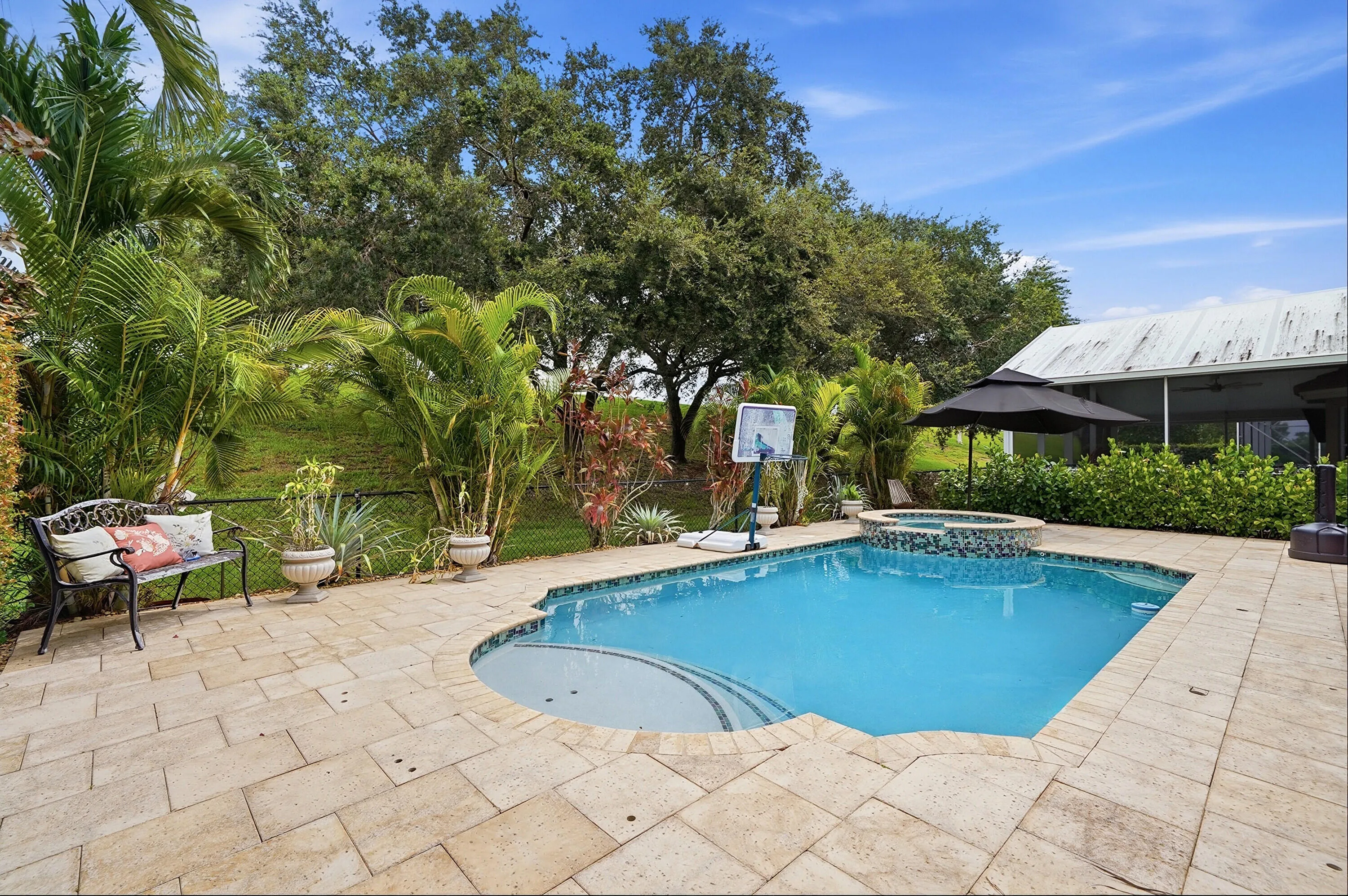 52_pool