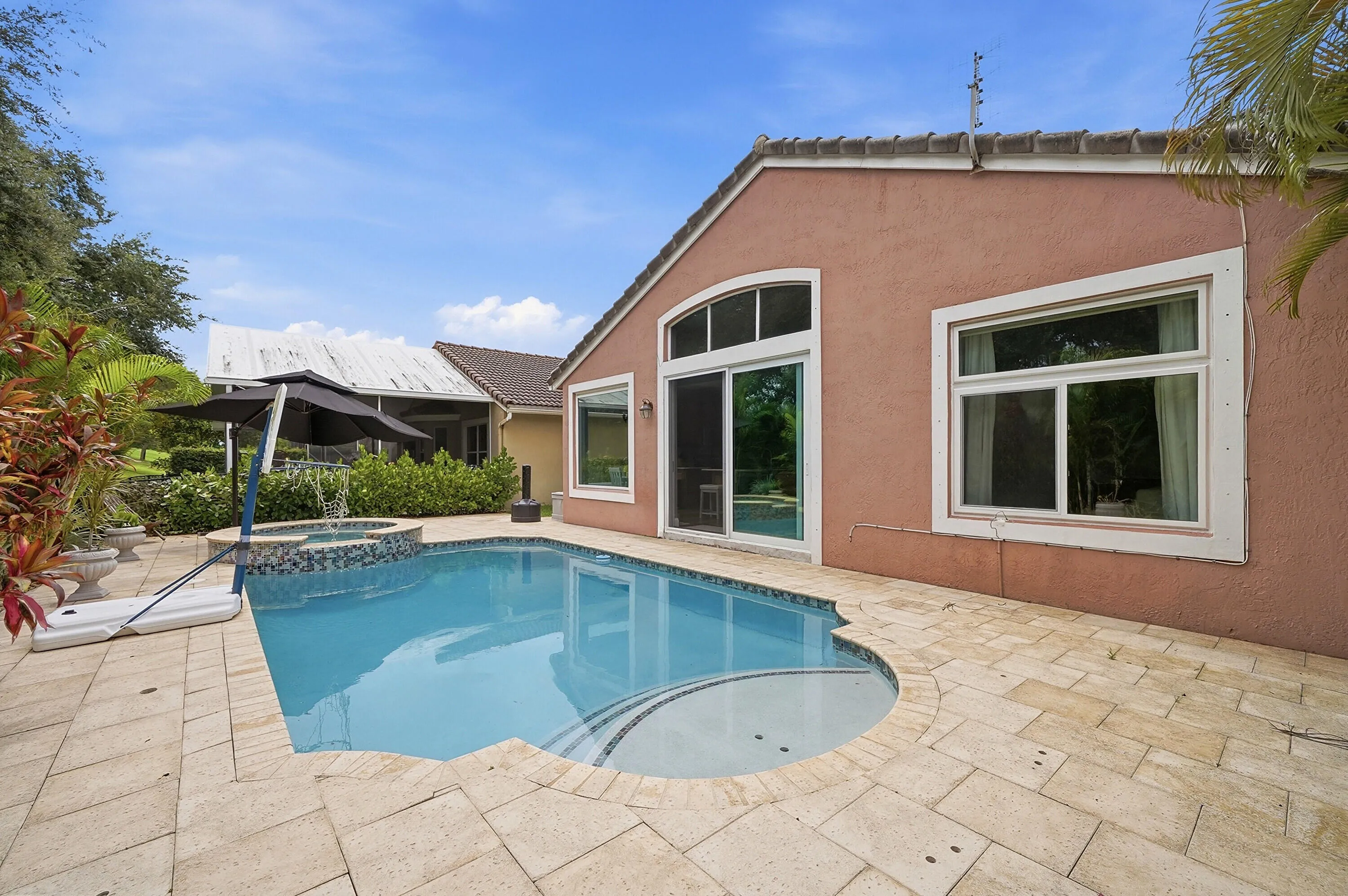 53_pool