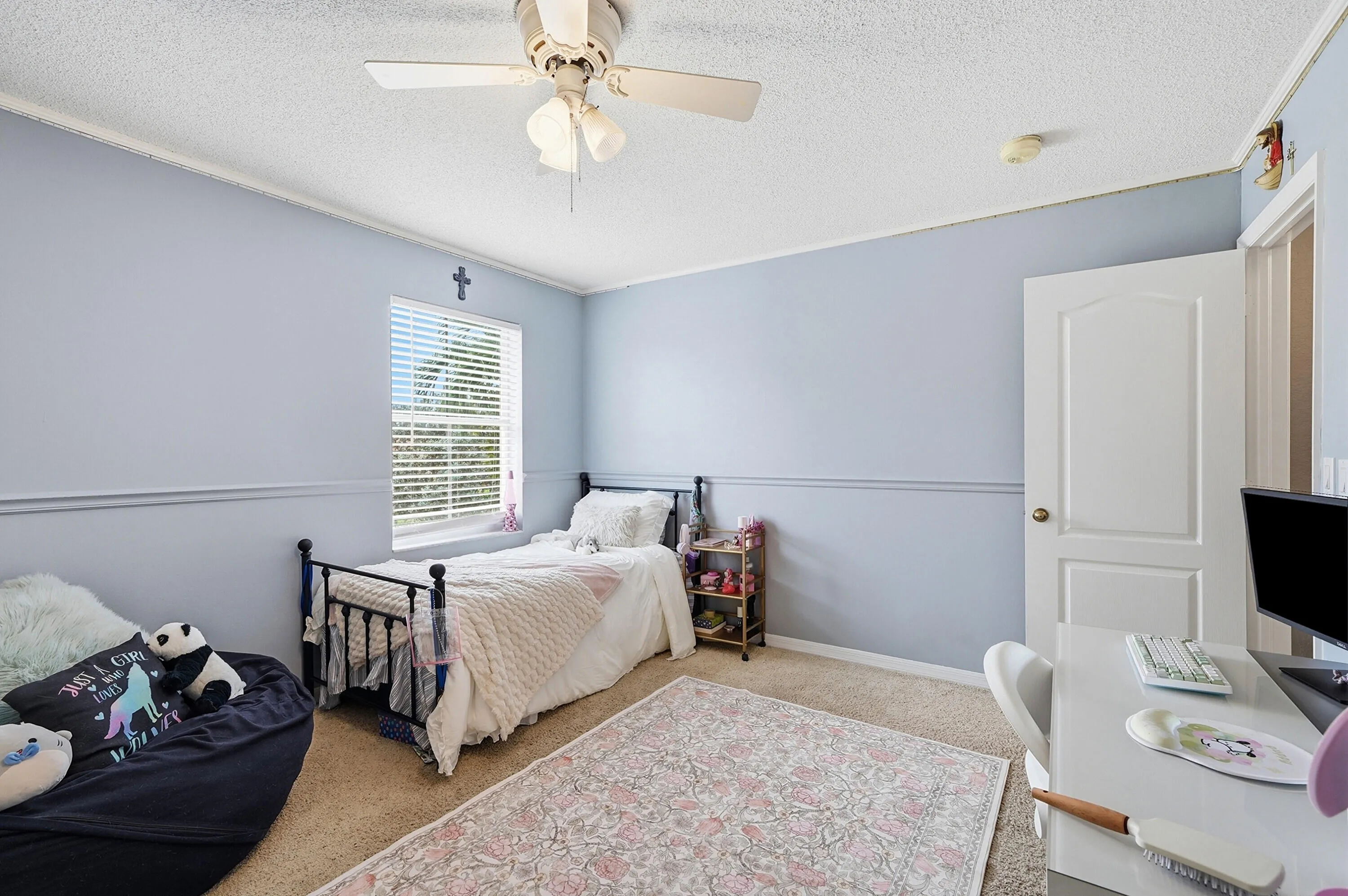 35_bedroom 2