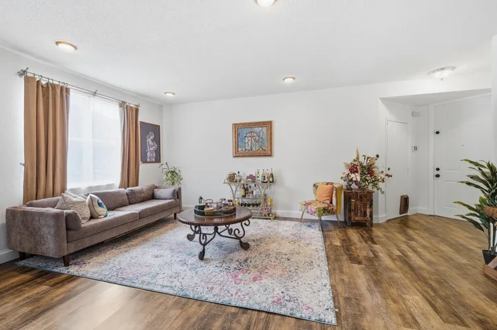 11_living room