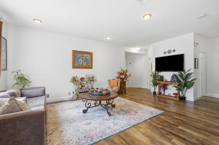 10_living room