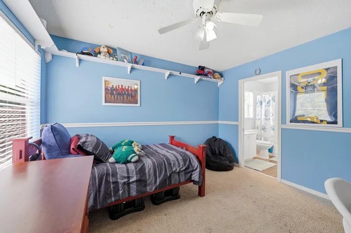 40_bedroom 3