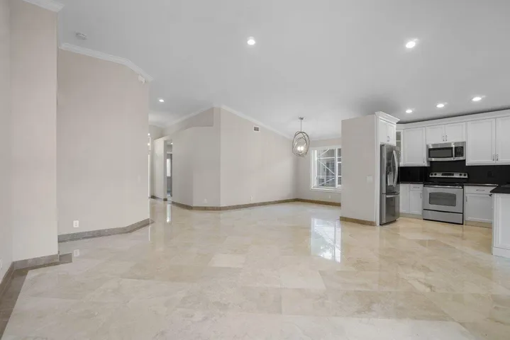 012-660Northwest45thAvenue-DeerfieldBeac