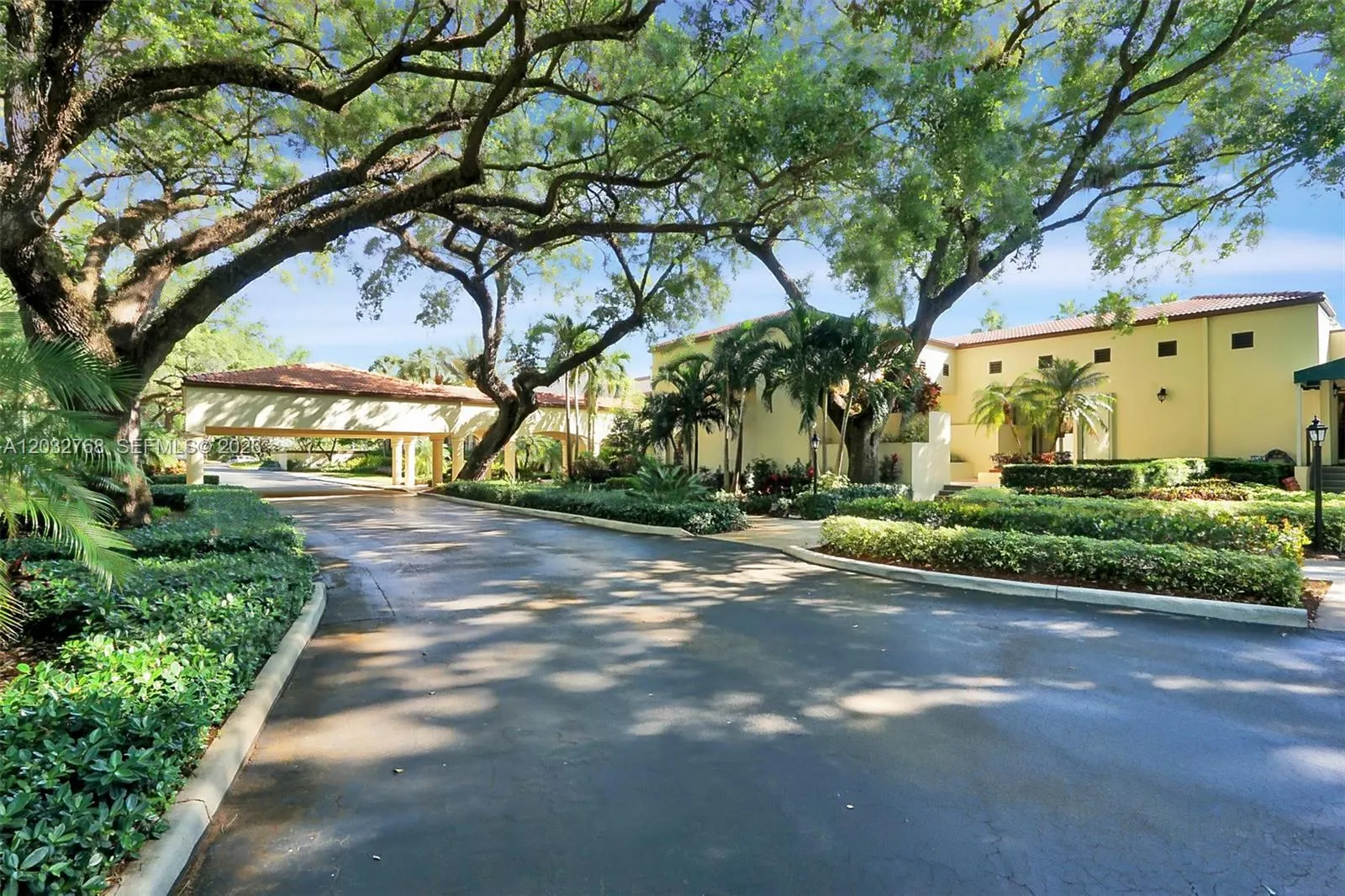 Country Club