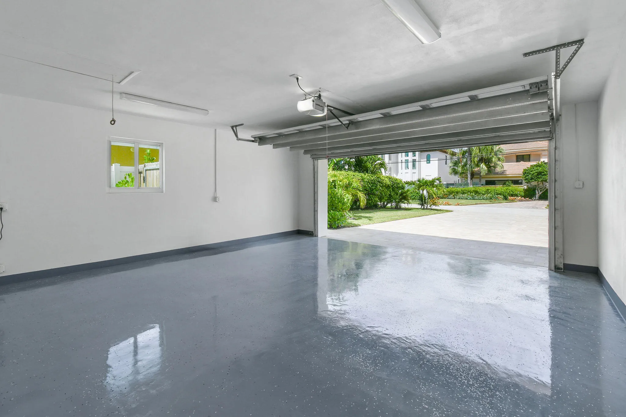 3315NE31stAve(76)