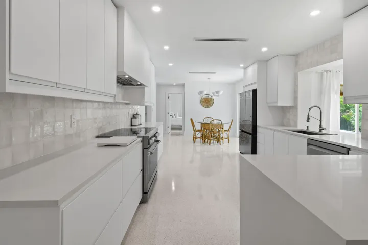3315NE31stAve(25)