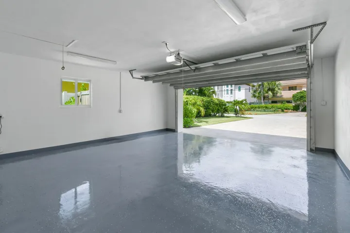 3315NE31stAve(76)