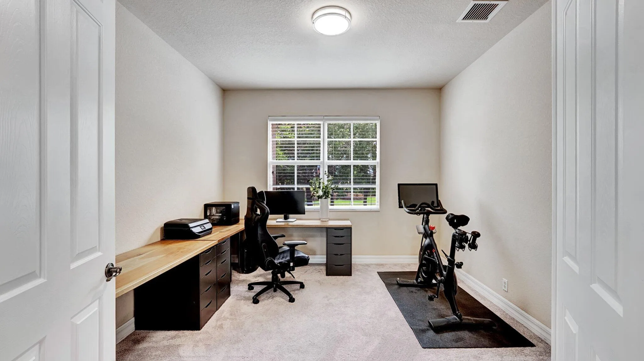 Office/Den/Bedroom