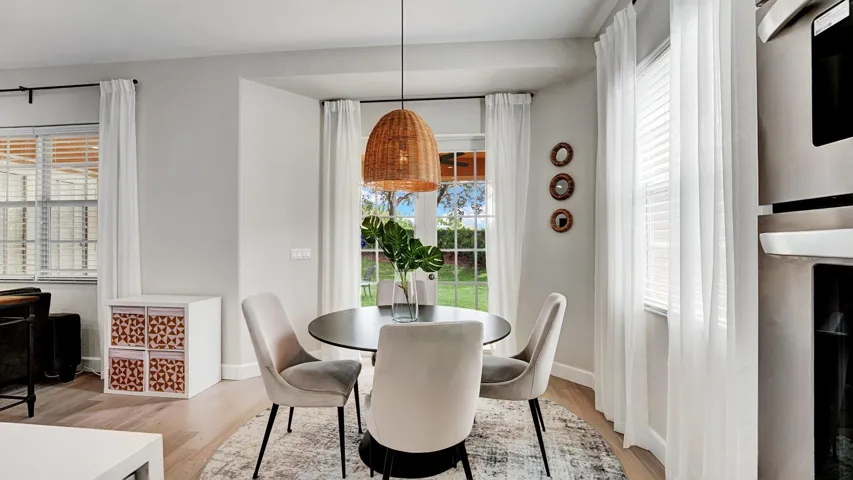 breakfast nook