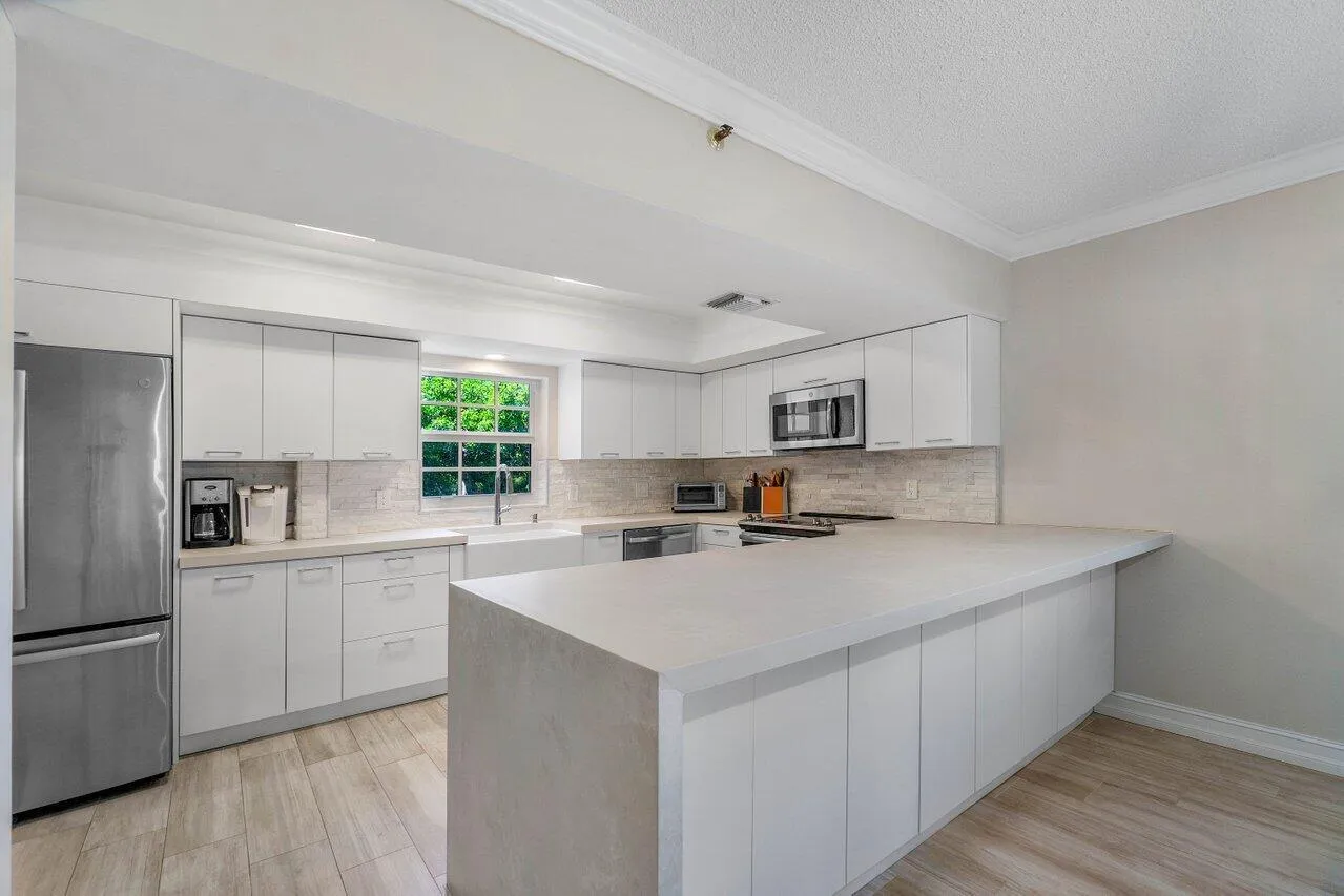 011-950DeSotoRoad-BocaRaton-FL-33432-SMA