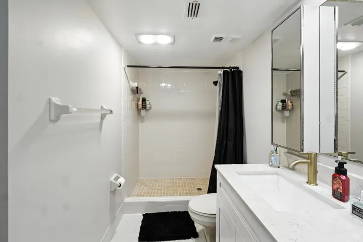 New Shower pan & tiles