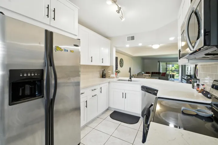 kitchen pic 2