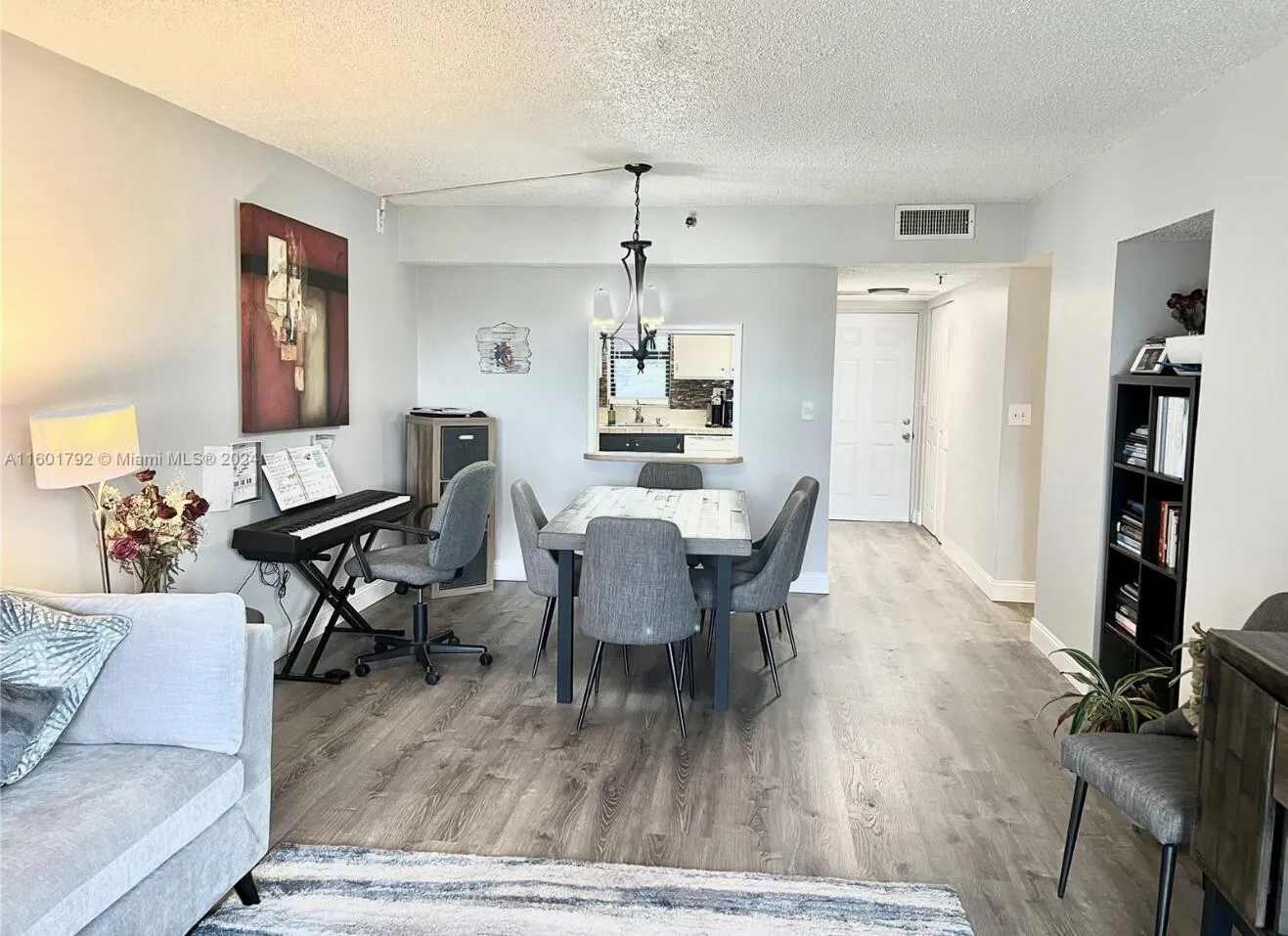 Dining/Living Room