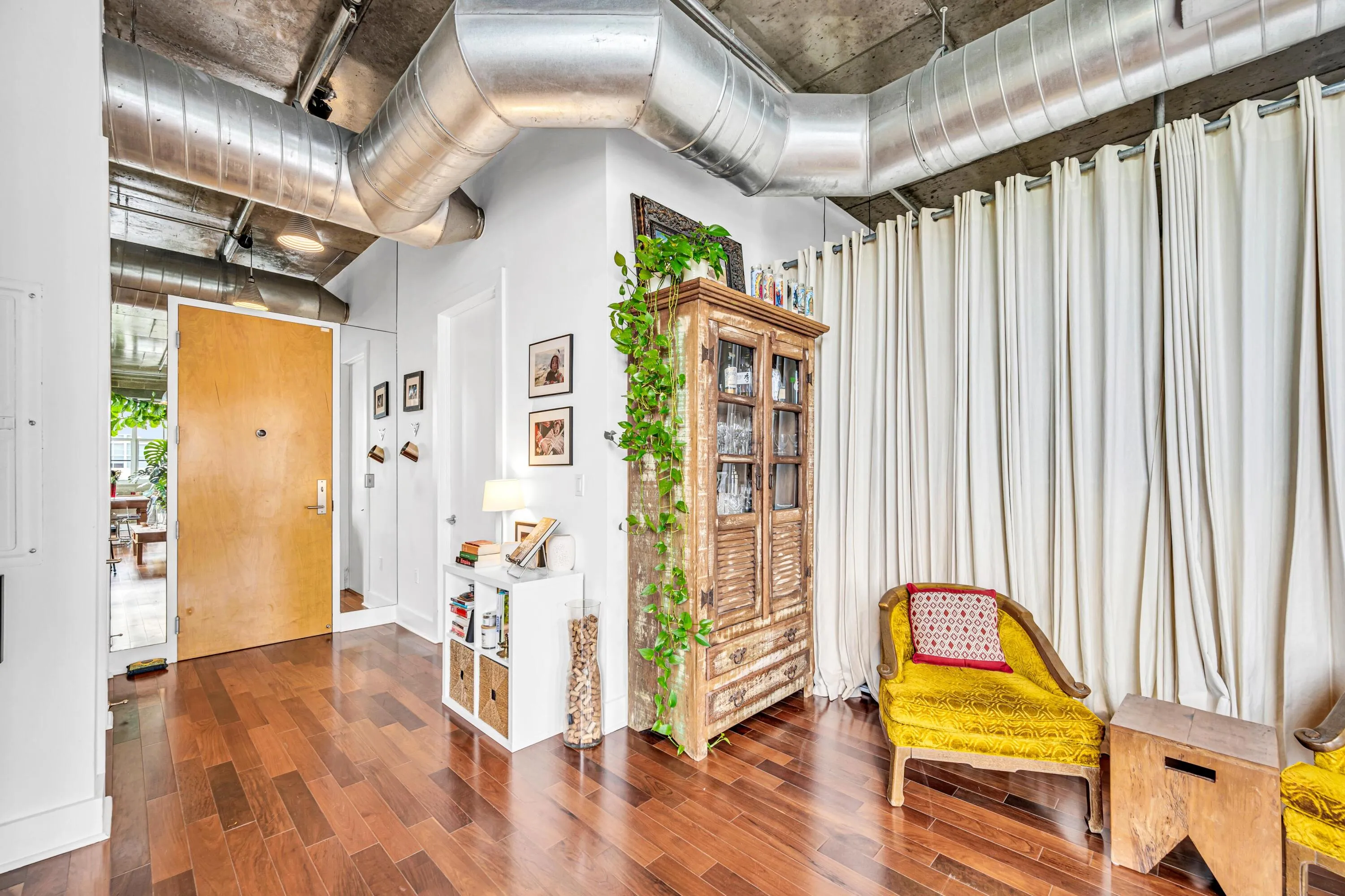 410 NW 1ST -28