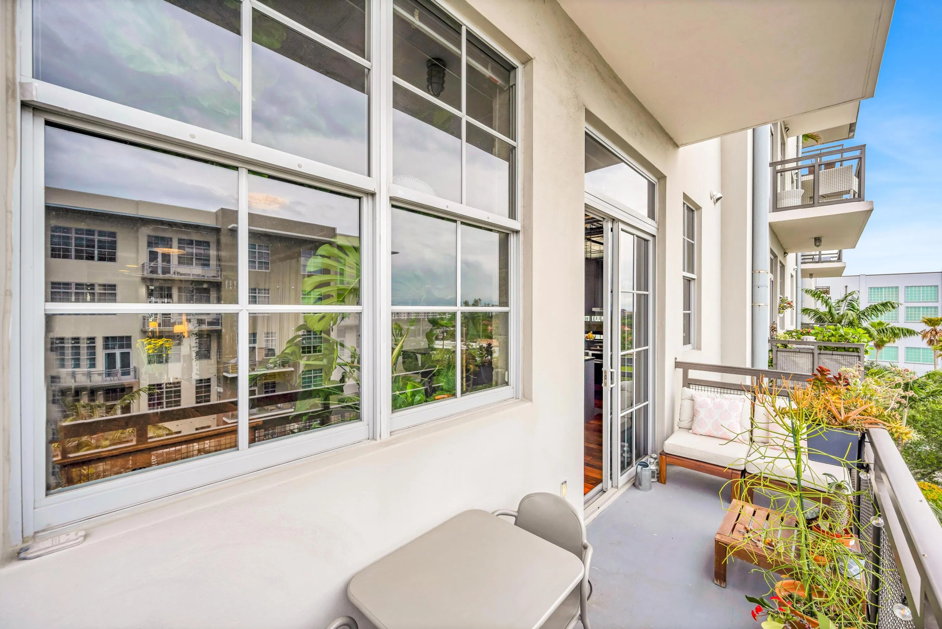 410 NW 1ST -18