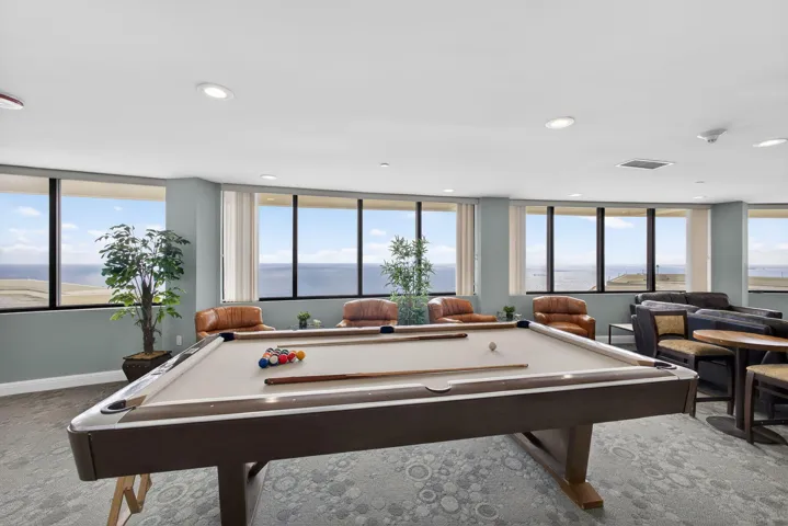Boardroom Lounge