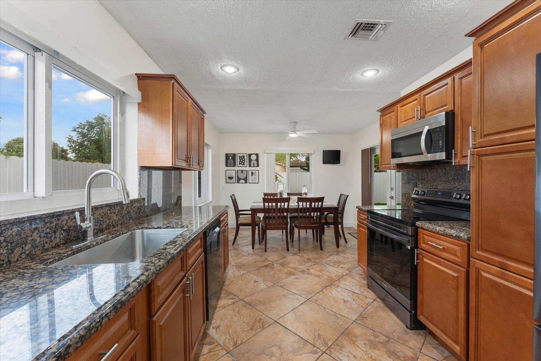 14-6515 SW 8th Pl, North Lauderdale-30