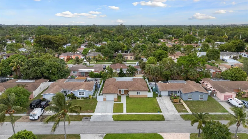 36-6515 SW 8th Pl, North Lauderdale-13
