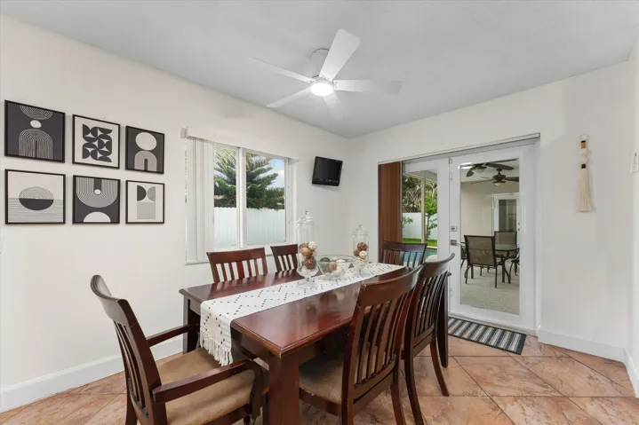 12-6515 SW 8th Pl, North Lauderdale-32