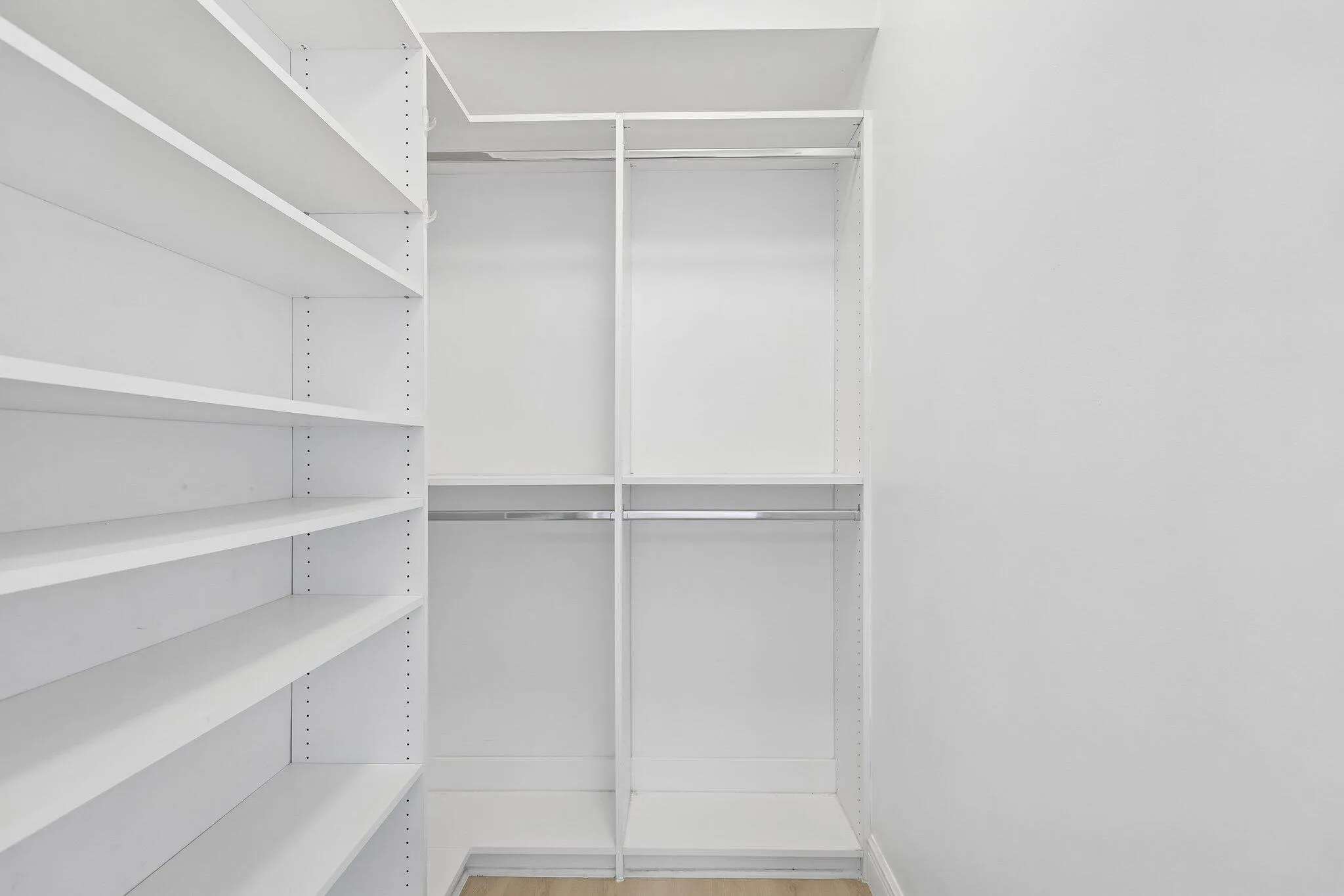 21-web-or-mls-Lake Shore Dr 1202-S0705-0