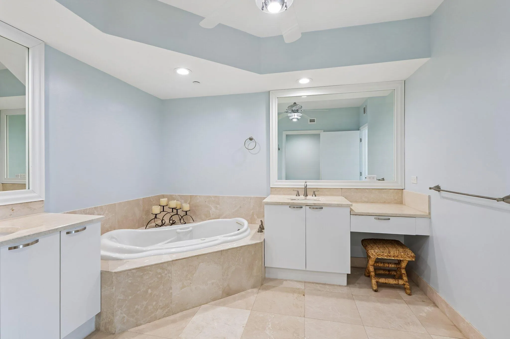 33-web-or-mls-Lake Shore Dr 1202-S0705-0