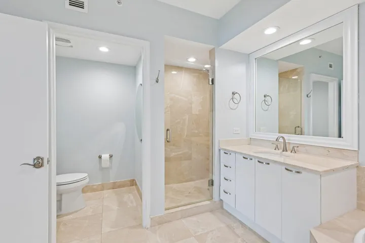 35-web-or-mls-Lake Shore Dr 1202-S0705-0