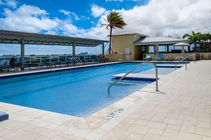 35-web-or-mls-95-web-or-mls-Lake Shore D