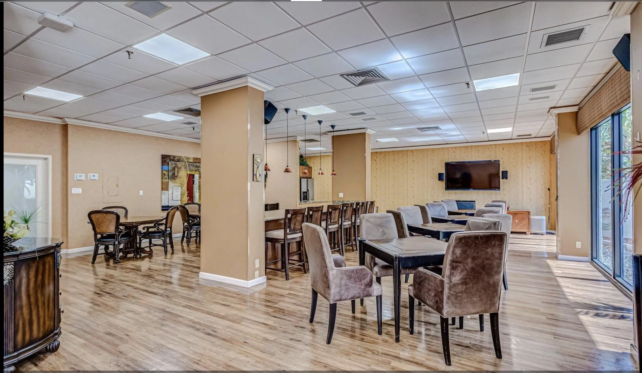 Card Room (Common)
