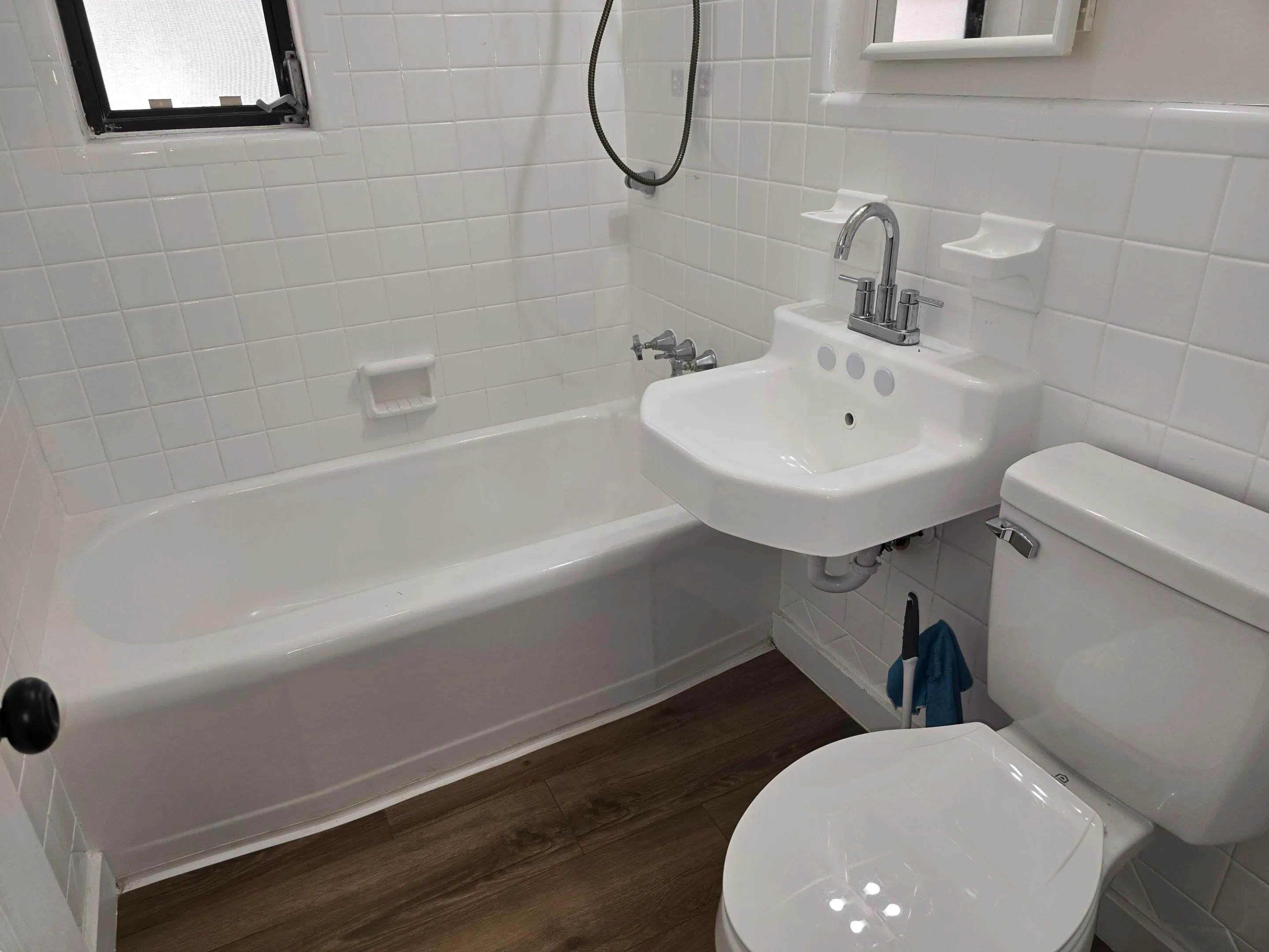 GUEST BATH