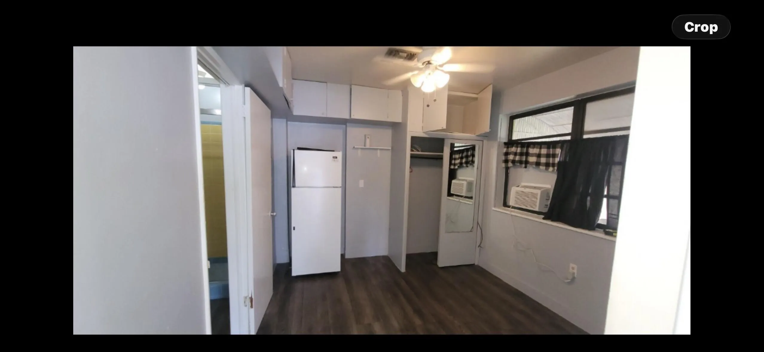 INTERIOR OF EFFICIENCY/STUDIO
