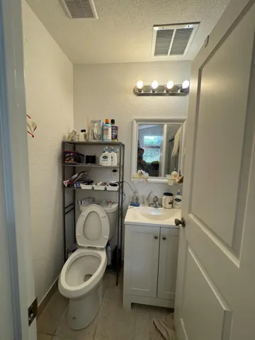 extra bathroom 3