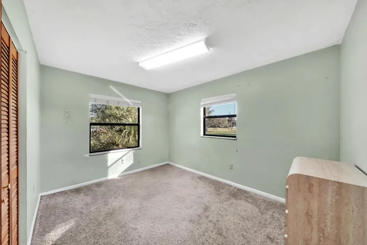 11 Guest Bedroom B (2)