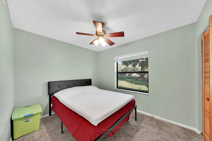 10 Guest Bedroom A (1)