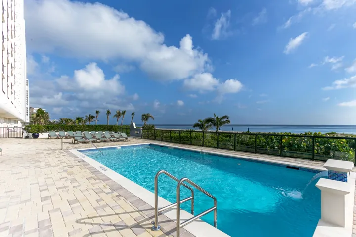 Fresh Water OCEANFRONT Pool