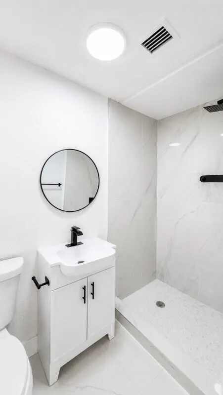 03_bathroom_showerjpg