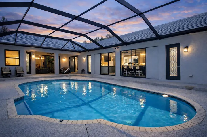 Pool twilight