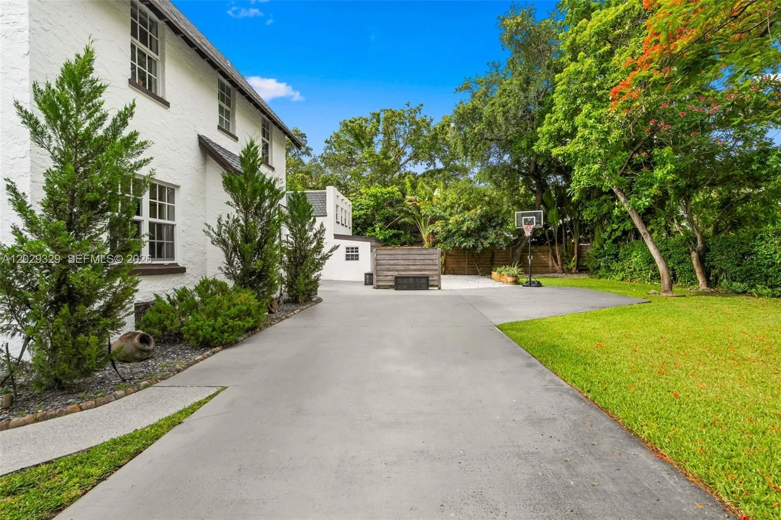 Property photo 63