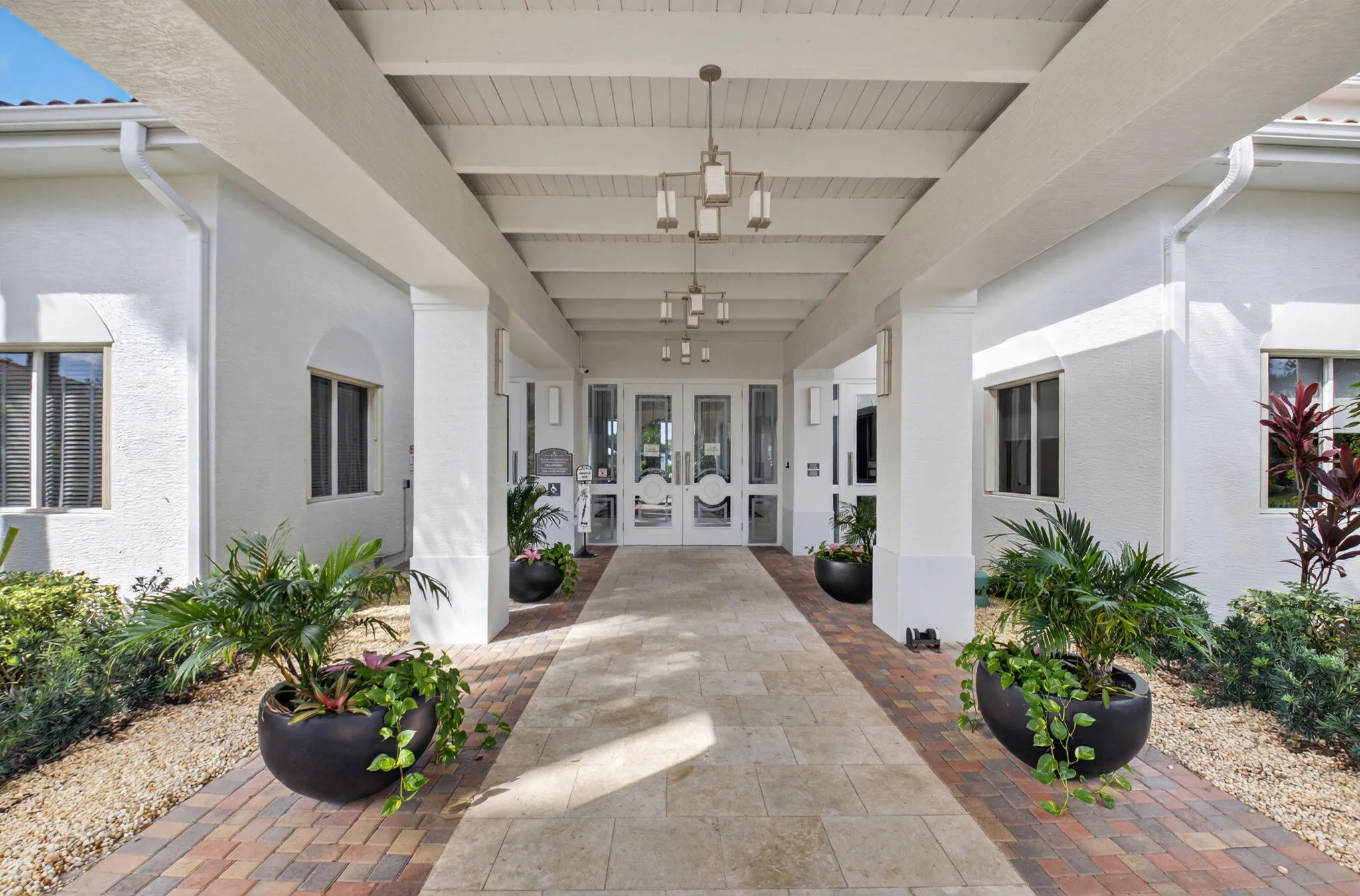 CLUBHOUSE ENTRANCE