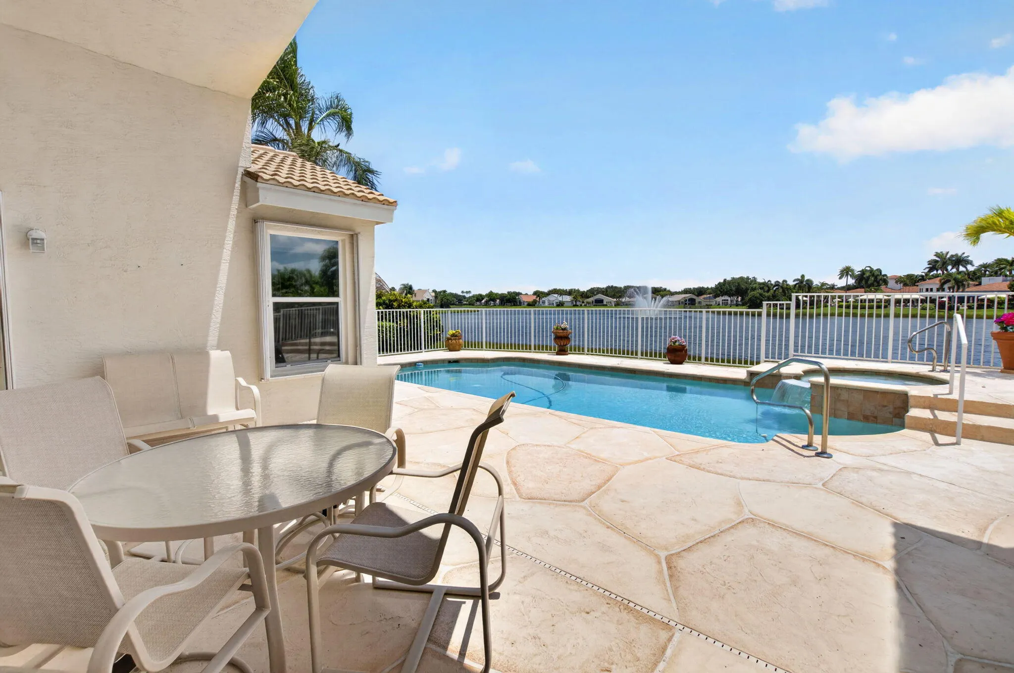 COVERED LANAI AND POOL/SPA