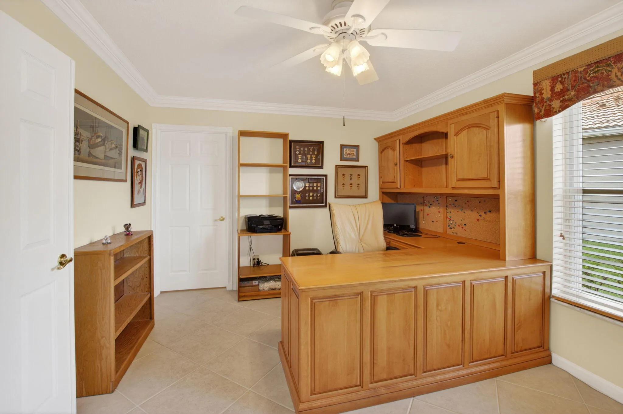 OFFICE/DEN/3RD BEDROOM