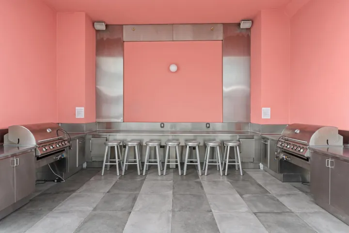 Amenities - Outdoor Kitchen