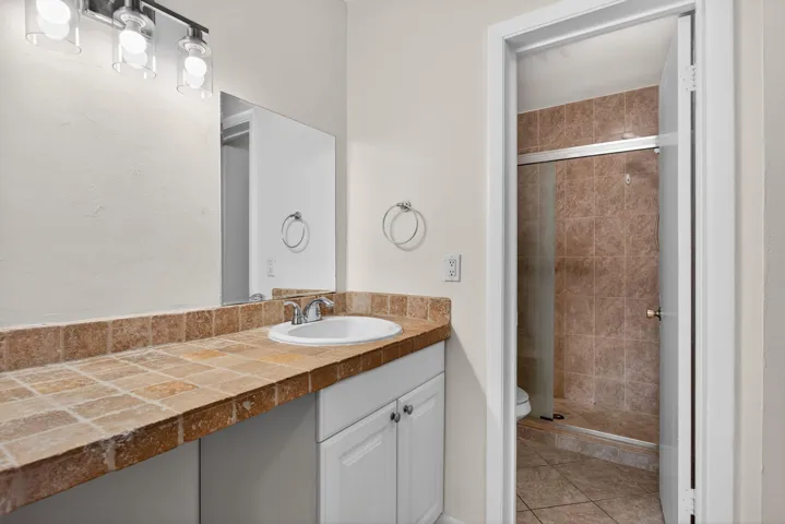 28-web-or-mls-4251 -9828