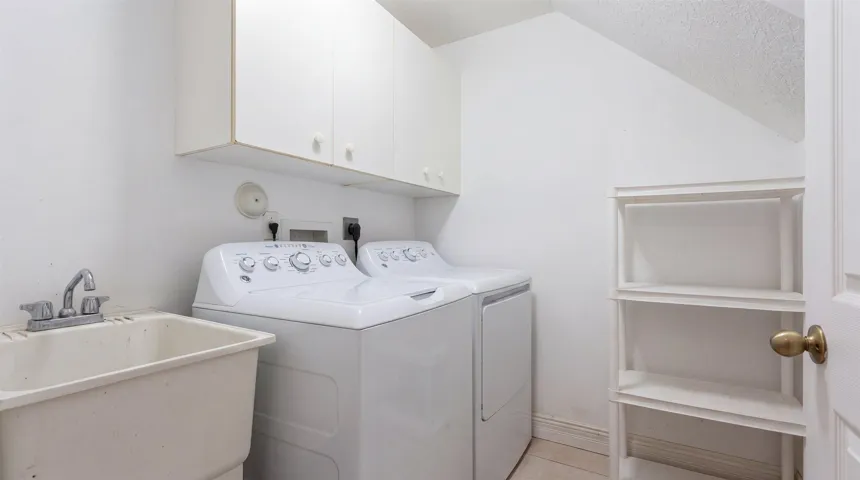 27-11124 Narragansett Bay Ct