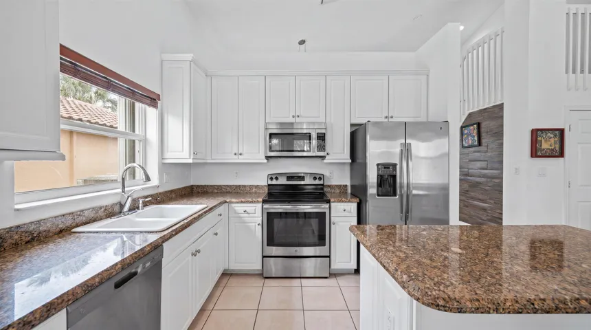 12-11124 Narragansett Bay Ct