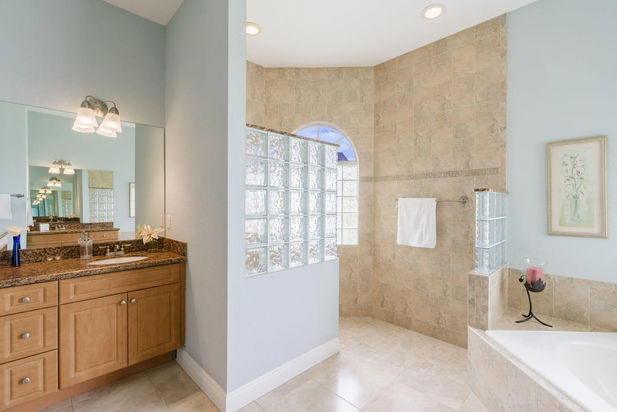 Property photo 25